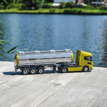 DAF XD SH Tank Trailer - Chrome - 1:50 (WSI)